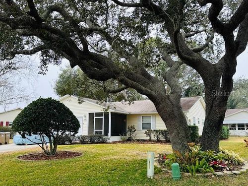 822-822 Dundee Cir, LEESBURG, FL, 34788-7676 | Card Image