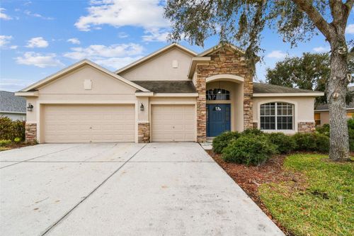 6944 Runner Oak Drive, Wesley Chapel, FL, 33545 | Card Image