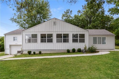 12406 Cherry St, Kansas City, MO, 64145-1155 | Card Image
