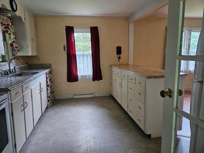 6 West Elm Street, House other with 2 bedrooms, 1 bathrooms and null parking in Littleton NH | Image 3