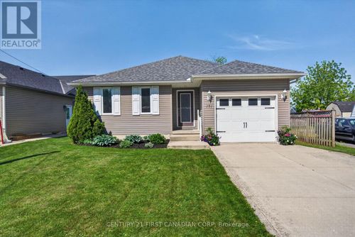 171 Francis Street, South Huron (Exeter), ON, N0M1S3 | Card Image