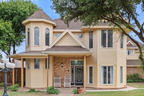 912 Velray Ave, Abernathy, TX, 79311-2009 | Card Image