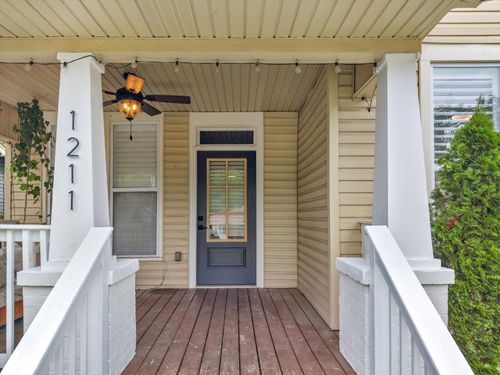 1211 Stainback Ave, Nashville, TN, 37207-5723 | Card Image