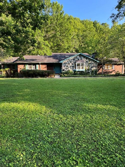 28 Atkins Belcher Rd, Elkhorn City, KY, 41522-7226 | Card Image