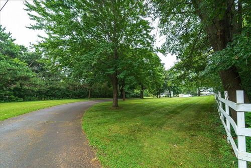 6050 Cahill Ave, Inver Grove Heights, MN, 55076-1522 | Card Image