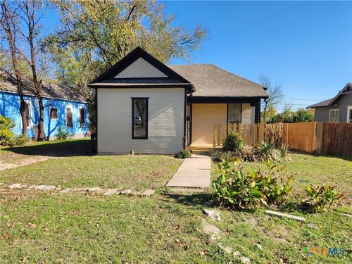 209 S 27th St, Temple, TX, 76504-4009 | Card Image