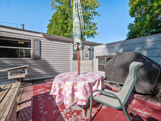 Deck | Image 25