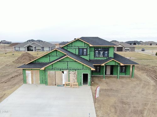 1612 Community Loop, Bismarck, ND, 58503-7436 | Card Image