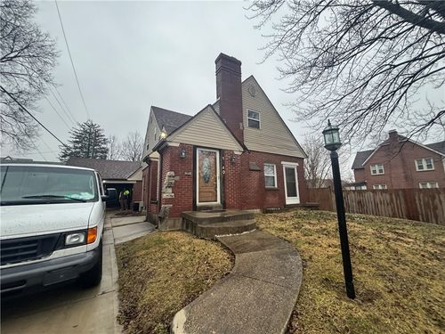 1740 Burbank Dr, Dayton, OH, 45406-4031 | Card Image