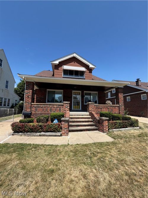18229 Neff Rd, Cleveland, OH, 44119-2646 | Card Image
