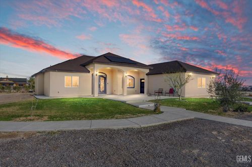 28124 Mustang Ave, Taft, CA, 93268 | Card Image