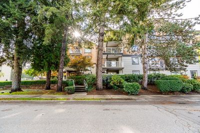 201 - 20288 54 Ave, Condo with 2 bedrooms, 2 bathrooms and 1 parking in Langley BC | Image 2