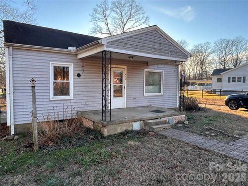 914 Linwood Rd, Kings Mountain, NC, 28086-2531 | Card Image