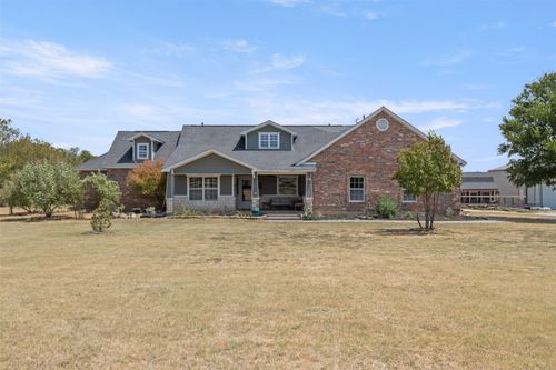 118 Fm 2450, Krum, TX, 76249-3811 | Card Image