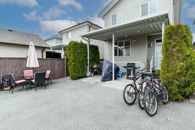 24328 102 A Avenue, House other with 4 bedrooms, 3 bathrooms and 4 parking in Maple Ridge BC | Image 33