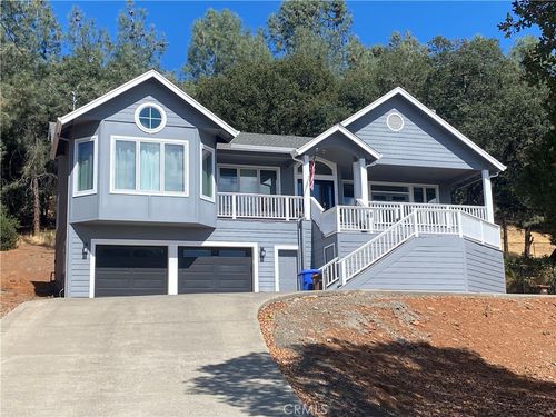 18700 Oak Grove Rd, Hidden Valley Lake, CA, 95467 | Card Image