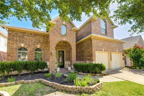 611 Whitney Oaks Ln, Stafford, TX, 77477-1451 | Card Image