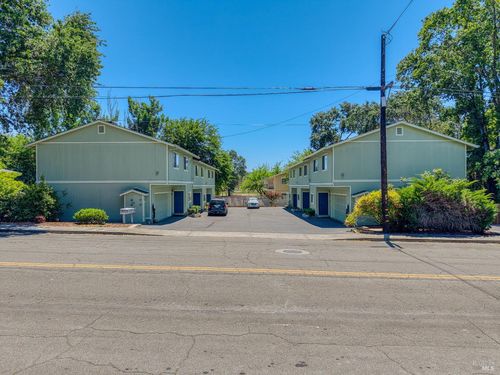 677 Armstrong St, Lakeport, CA, 95453-5207 | Card Image