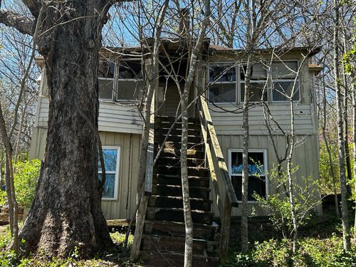 651 Mulberry St, Newburg, MO, 65550-7813 | Card Image