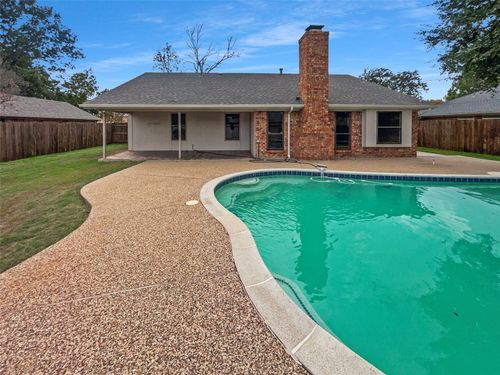 1209 Stonelake Dr, Cleburne, TX, 76033-6532 | Card Image