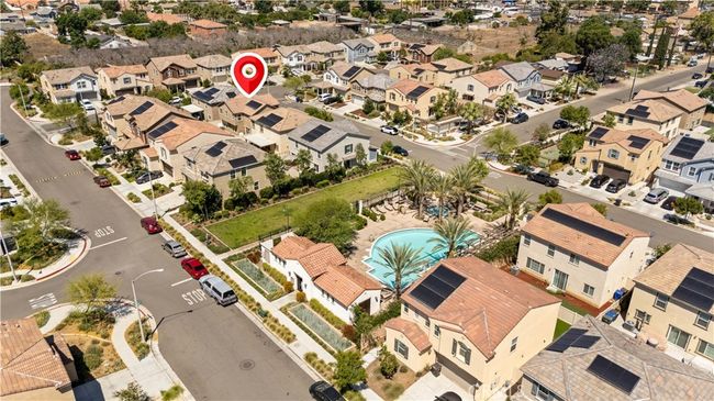 9804 Ardisia St, House other with 3 bedrooms, 3 bathrooms and 4 parking in Riverside CA | Image 32