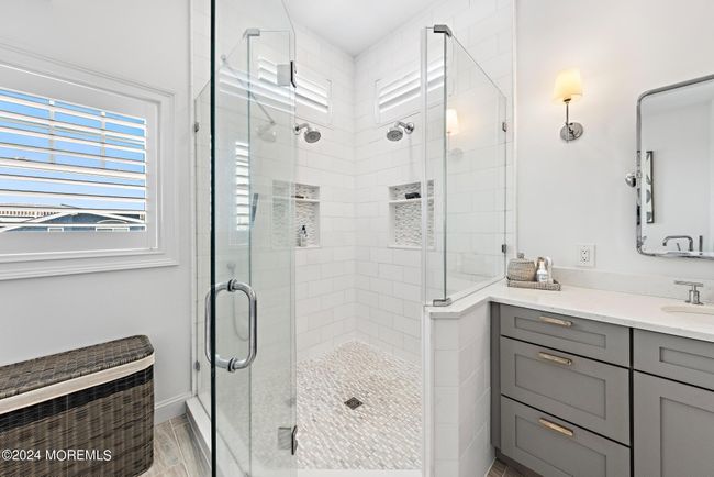 27 17 Th St, House other with 5 bedrooms, 5 bathrooms and null parking in Surf City NJ | Image 54