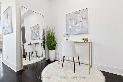 1603-21 Balmuto St, Toronto, ON, M4Y1W4 | Card Image
