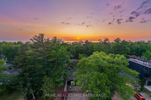 33 Elmwood Ave, Lambton Shores, ON, N0M1T0 | Card Image