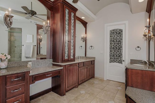 28207 E Benders Landing Boulevard, House other with 7 bedrooms, 9 bathrooms and 4 parking in Spring TX | Image 32