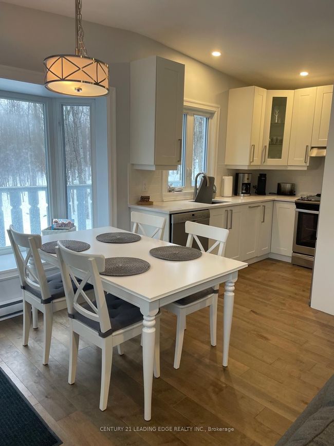 112 Côte Commandant, House other with 2 bedrooms, 1 bathrooms and 2 parking in Mont Tremblant QC | Image 13