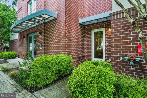 apt-104c-1811 14th St N, ARLINGTON, VA, 22209-2888 | Card Image