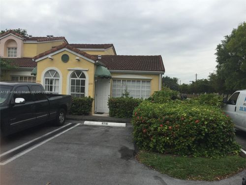 305-6710 Nw 166th Ter, Miami Lakes, FL, 33014-6059 | Card Image