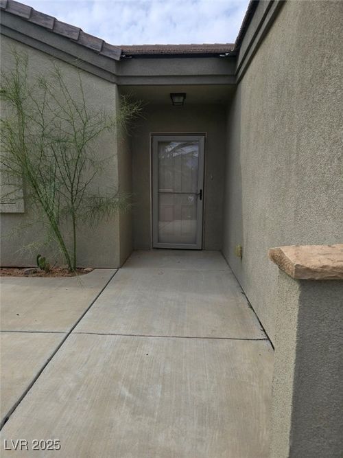 463 Hagens Aly, Mesquite, NV, 89027-5815 | Card Image