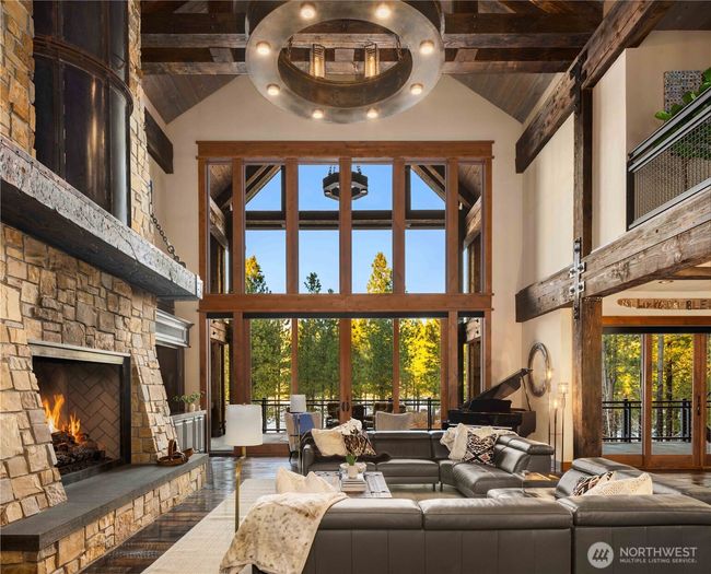 1060 Ruby King Loop, House other with 5 bedrooms, 9 bathrooms and 3 parking in Cle Elum WA | Image 5