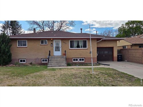 1407 Adams Cir, Sterling, CO, 80751-2207 | Card Image