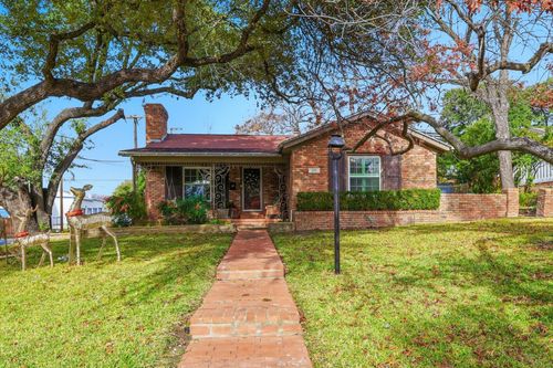 6428 Waverly Way, Fort Worth, TX, 76116-5405 | Card Image