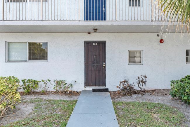APT-103 - 8610 N Sherman Cir, Condo with 2 bedrooms, 1 bathrooms and null parking in Miramar FL | Image 11