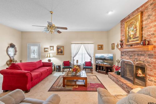 221 Vz County Road 4828, Chandler, TX, 75758-4085 | Card Image