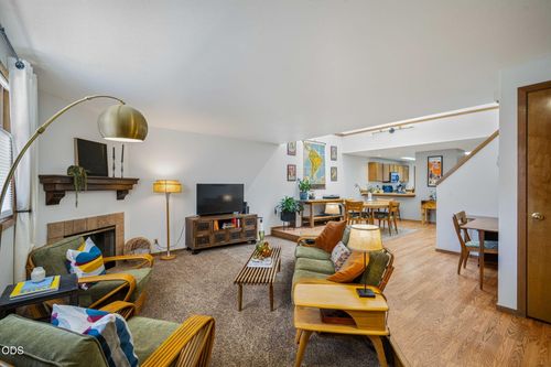 apt-37-1050 Ne Butler Market Road, Bend, OR, 97701 | Card Image