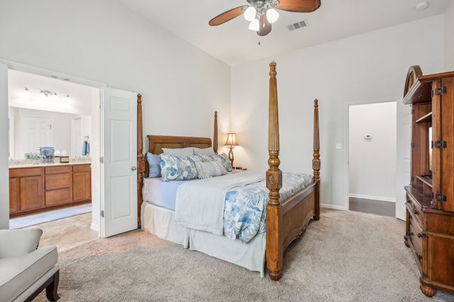 2228 Hilltop Climb Dr, House other with 4 bedrooms, 2 bathrooms and 4 parking in Leander TX | Image 18