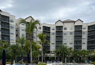 1318 - 14501 Grove Resort Avenue, Condo with 2 bedrooms, 2 bathrooms and null parking in Winter Garden FL | Image 1