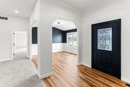 600 Peterson Ln, ASHLAND, MO, 65010-1186 | Card Image