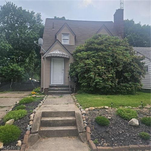1229 Bellflower Ave Sw, Canton, OH, 44710-2015 | Card Image