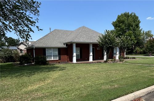 2008 8th St, Russellville, AR, 72801-5655 | Card Image