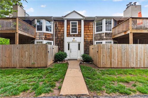 2-8333 Lowell Ave, Overland Park, KS, 66212-2730 | Card Image