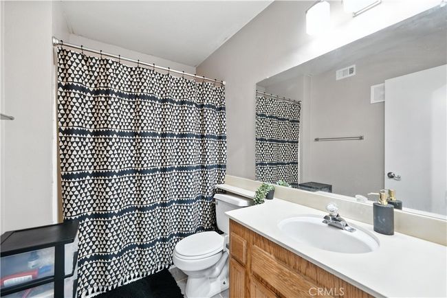Bathroom | Image 23