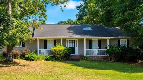3550 Clubhouse Ln Se, Conyers, GA, 30094-3704 | Card Image