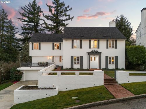 1136 Sw Davenport St, Portland, OR, 97201-2226 | Card Image