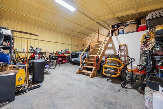 Inside of shop | Image 33