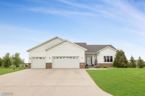 4846 35th Ave N, Reiles Acres, ND, 58102-5424 | Card Image